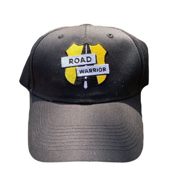 💙 NWOT Pilot Flying J “Road Warrior” Trucker Hat – Black Embroidered Cap - Picture 1 of 9